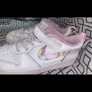 Nike COURT BOROUGH LOW 2 SE floral swoosh Size 2Y